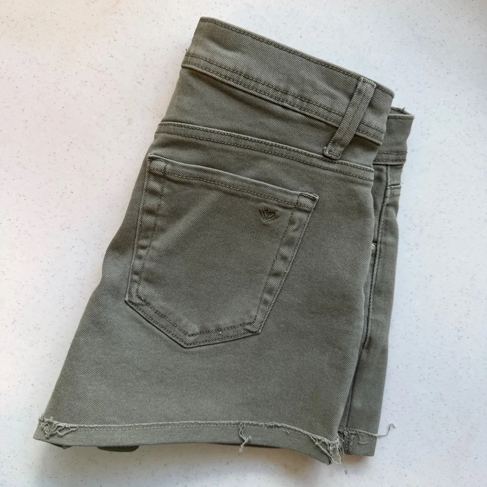 Roxy “Life is Short” Olive Green Shorts – Size 5 (NWT)